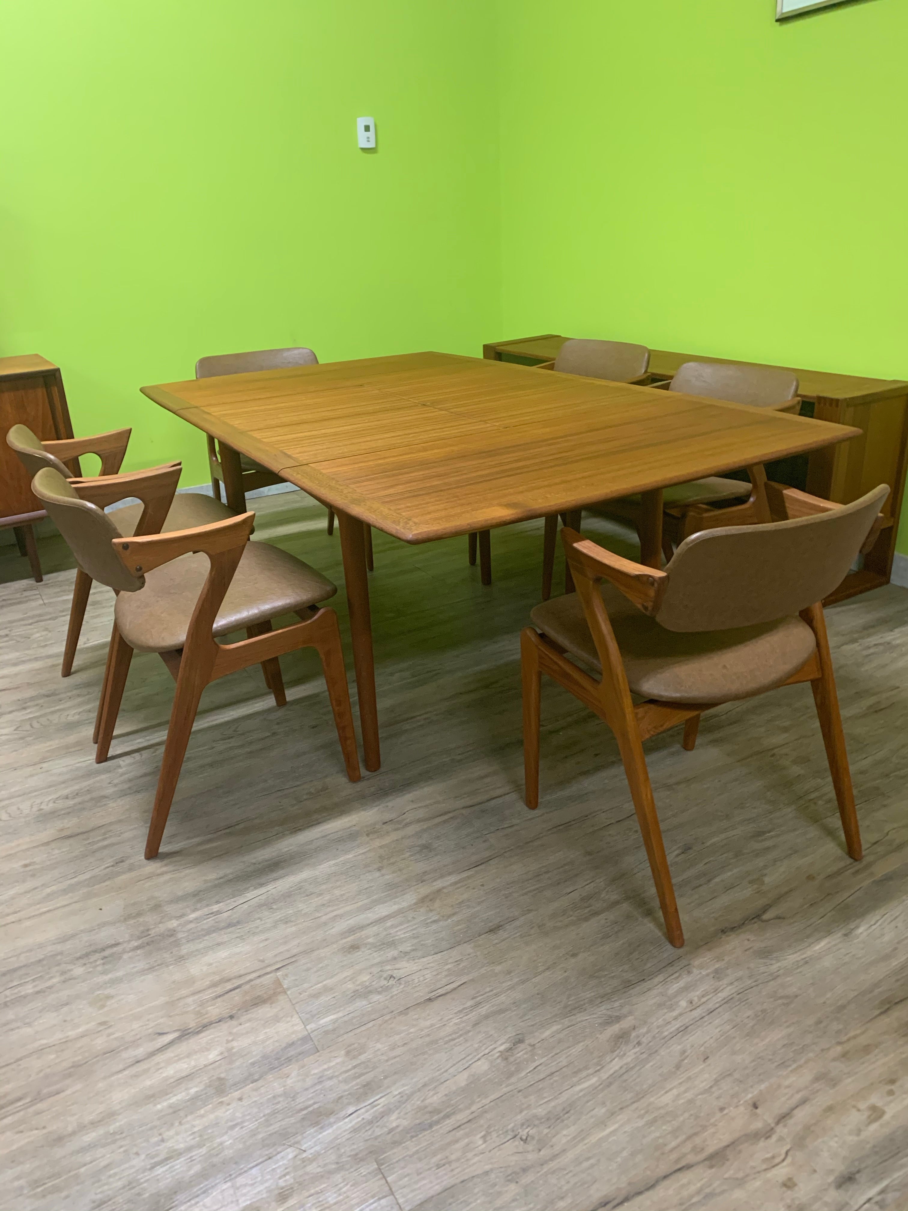 sayuwaさま専用です。 Used Dining Room Furniture - Green Wall Vintage