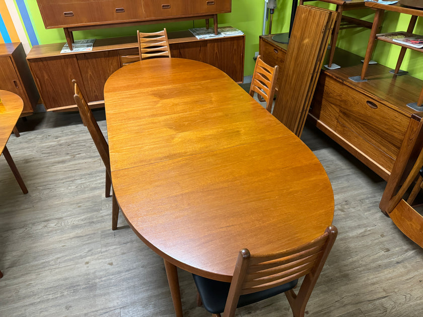Sale!!! Mid Century Teak Dining table