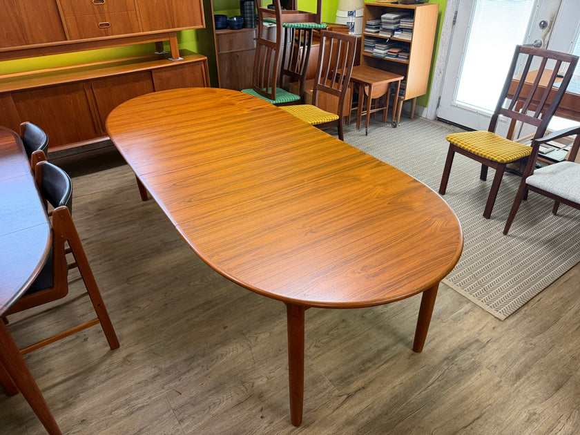 Mid Century Teak Dining Table from Denmark