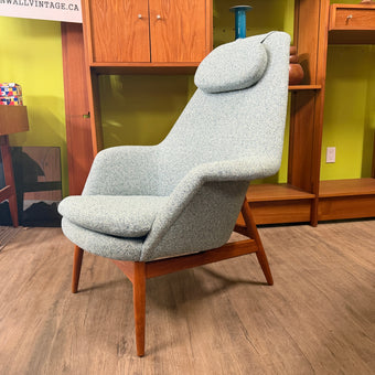 Mid Century Teak “Manta Ray” Lounge Chair and Ottoman