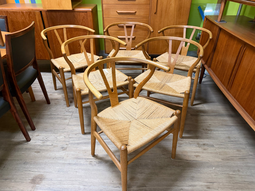 6 Mid Century Oak Wishbone Dining Chairs by Hans J Wegner of Denmark