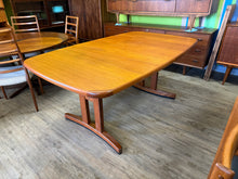 Load image into Gallery viewer, Mid Century Teak Dining Table
