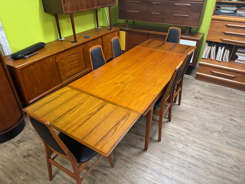 Mid Century Teak Dining Table from Denmark