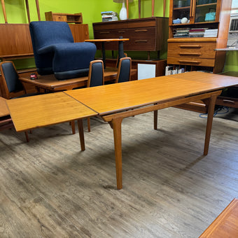 Mid Century Teak Dining Table from Denmark