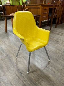 Mid Century Kids Shell Chair