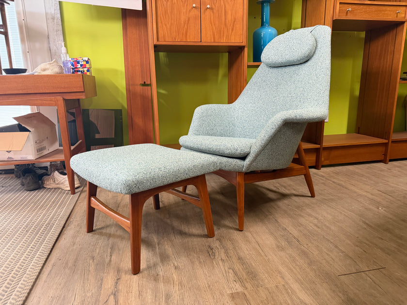 Mid Century Teak “Manta Ray” Lounge Chair and Ottoman