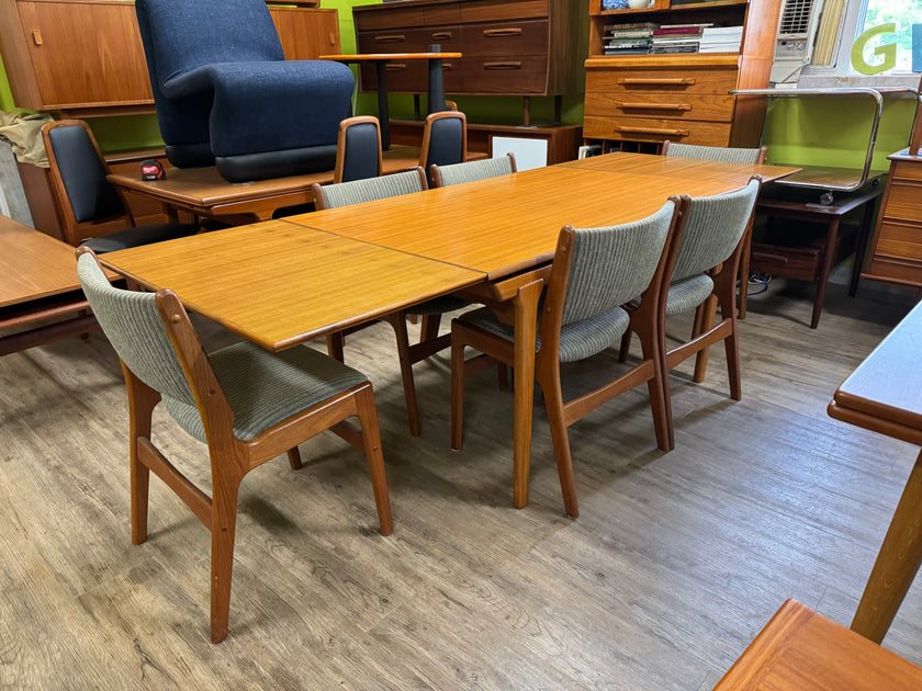 Mid Century Teak Dining Table from Denmark